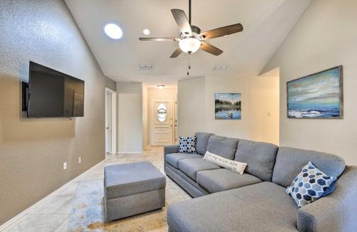 Granbury House | Granbury Home w/Lake Granbury Access + Dock!