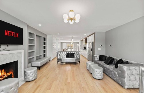 Brookside House | Grand 8BR Estate w/Game Room