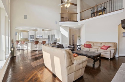 Garland House | Grand 9BR Home | Perfect for Groups