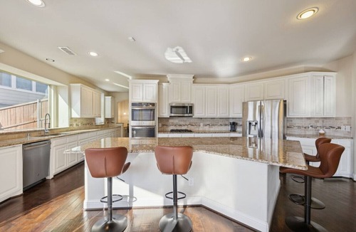 Garland House | Grand 9BR Home | Perfect for Groups