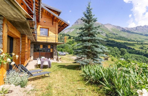 Albiez-Montrond House | GRAND AIGLE - ALBIEZ MONTROND