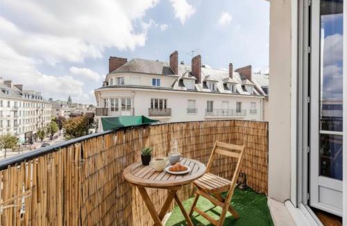 Saint-Jean Apartment | Grand Appart Lumineux Hyper Centre Caen Vue Chateau