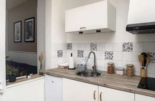 Sainte-Anne - Faubourg Noyon Apartment | Grand Appart Spacieux Cosy Confort 4 personnes Rdc
