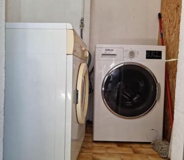 Moulin a Vent Apartment | Grand Appart/WIFI/2 chambres/Détente/Calme