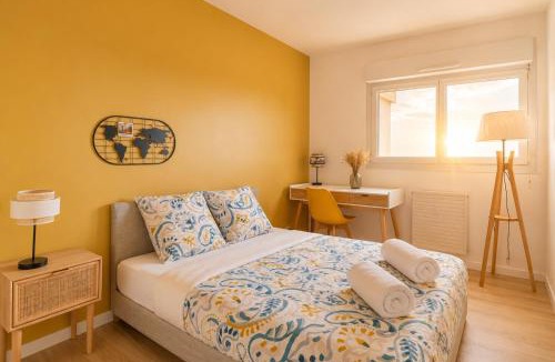 Roseraie - Orgemont Apartment | Grand appartement 10 pers, Ventilateur, 5 chambres & Parking gratuit