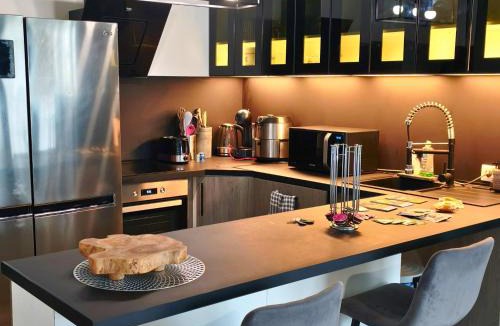 Reims Apartment | Grand Appartement 80m2 - 3 Chambres - 7 min du centre - Résidence calme - Idéal Famille