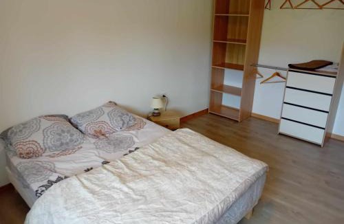 Wignehies Apartment | Grand appartement avec terrasse