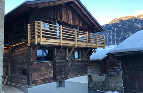 Orsieres Apartment | Grand appartement avec terrasse à Chez-Les-Reuses