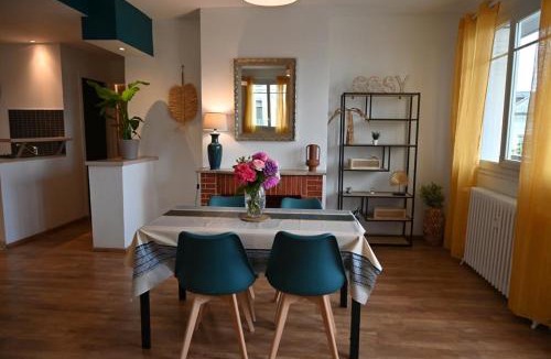 Tarbes Apartment | Grand appartement cosy-Hyper Centre-Place Verdun