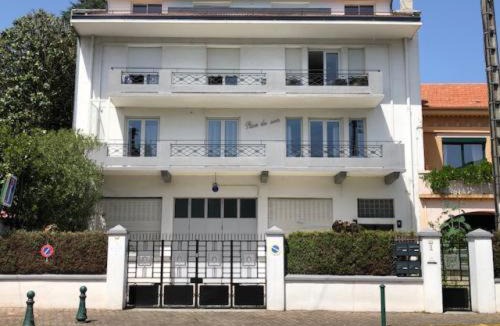 Lourdes Apartment | Grand appartement de standing "Rêve du Soir" de 170 m2 350 m de la gare