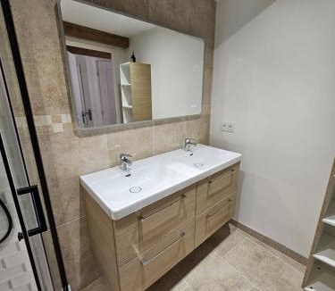 Castellane Apartment | Grand appartement en centre-ville