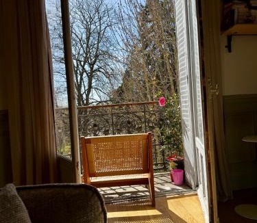 Quartier de France Apartment | Grand Appartement face aux Parcs