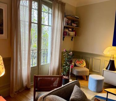 Quartier de France Apartment | Grand Appartement face aux Parcs