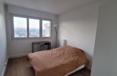 Epinay-sur-Seine Apartment | Grand appartement avec parking privé