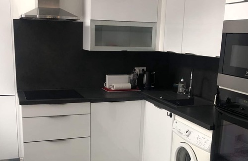 Saint-Quentin Apartment | Grand Appartement