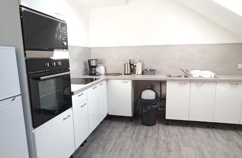 Denain Apartment | Grand appartement lumineux.