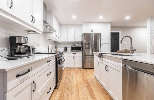 Grand Bend Cottage | Grand Bend -Beach Spa Retreat - Villa Nicole