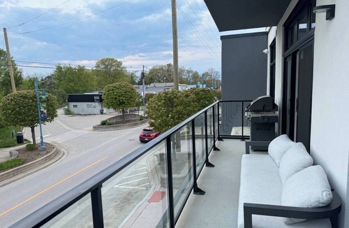 Grand Bend Apartment | Grand Bend Escape Central Luxury - Overlooking Main Street - Walk to Beach