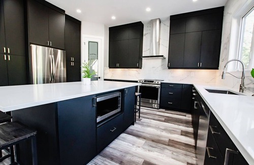 Grand Bend House | Grand Bend Modern Living Upper Unit with Separate Entrance 4 Bedrooms