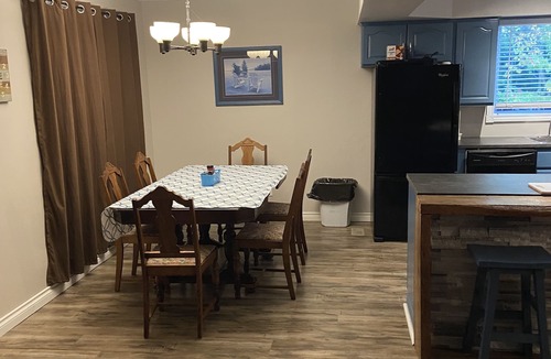 Grand Bend Cottage | Grand Bend Riverfront 4 Season 4 BR cottage close to beaches & conservation area