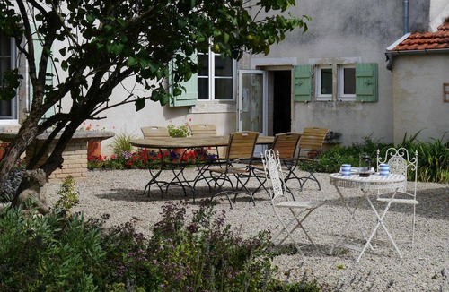Dancevoir House | Grand Burgundian stone house in quiet village, 5 bedrooms, beautiful garden