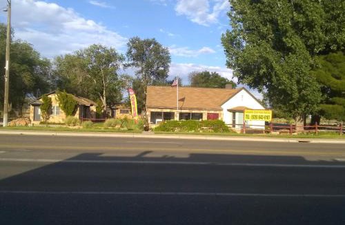 Fredonia Hotel | Grand Canyon Cabins