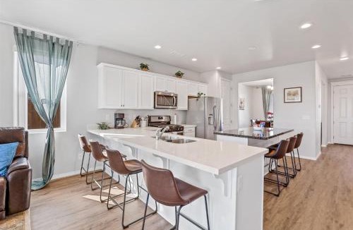 Bellemont House | Grand Canyon Getaway Near Snowbowl Flagstaff Sedona Family-Friendly Sleeps 14