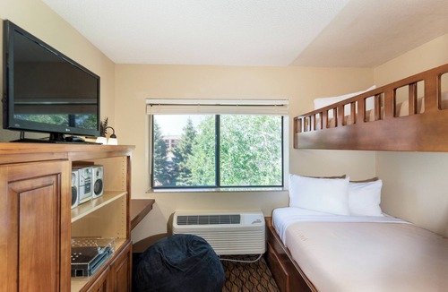 Tusayan Hotel | Grand Canyon Hotel and Suites