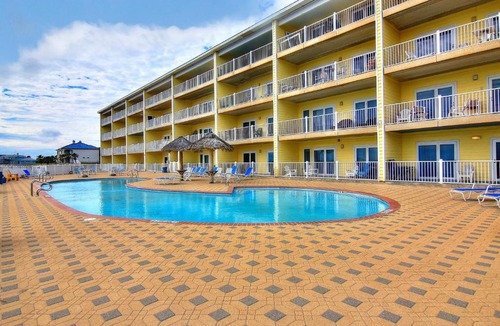 Port Aransas Apartment | Grand Caribbean 1007 Condo