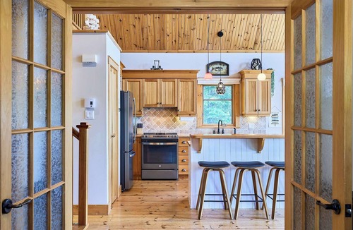 Pohenegamook Ski Chalet | Grand Chêne | Private Spa & Lakefront