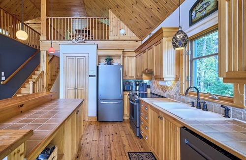 Pohenegamook Ski Chalet | Grand Chêne | Private Spa & Lakefront