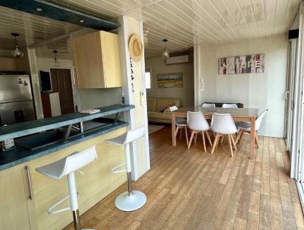 Gruissan Plage Ski Chalet | Grand Chalet pour 6, wifi