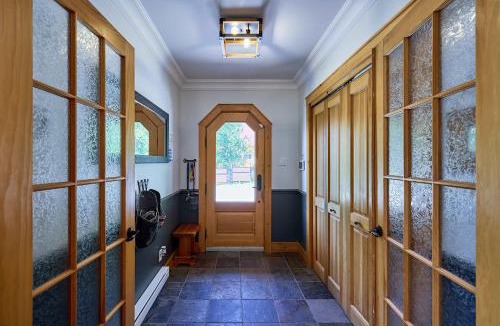 Pohenegamook Ski Chalet | Grand Chene - Private Spa & Lakefront