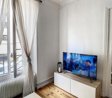 Ivry-port Apartment | Grand Cozy appart - proche métro Paris - spots touristiques