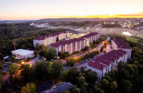 Branson Hotel | Grand Crowne Resort