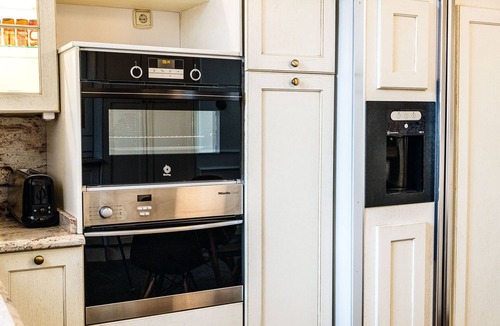 Castellana Apartment | Grand Design. Glamorous Location. Splendid Views.