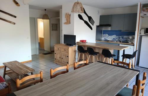 Saint-Francois-Longchamp Apartment | Grand duplex 6 a 8 pers 3 ch 2 sdb