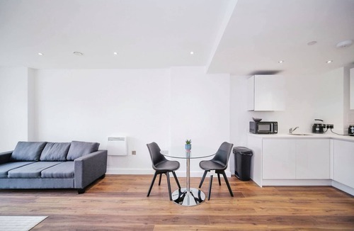 Bracknell Apartment | Grand Exchange Bracknell 1 bed with Parking