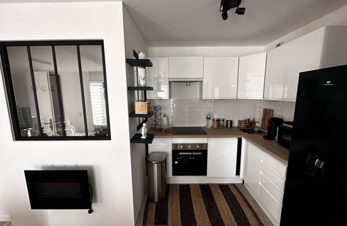 Le Bourget Apartment | Grand F2 Dernier Etage Belle vue en Residence Privée