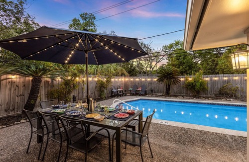 Willow Meadows/Willowbend Area House | Grand Family Oasis – pool + game room