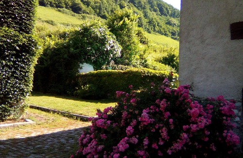 Saint-Geoire-en-Valdaine House | Grand country estate