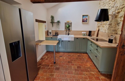 Soucelles House | Grand Gîte 13 Personnes de Caractère Piscine et spa