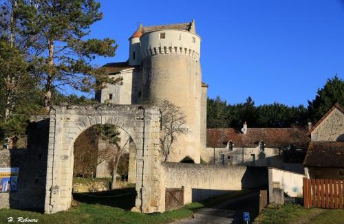Betz-le-Chateau House | Grand gîte au château de Betz-le-Château