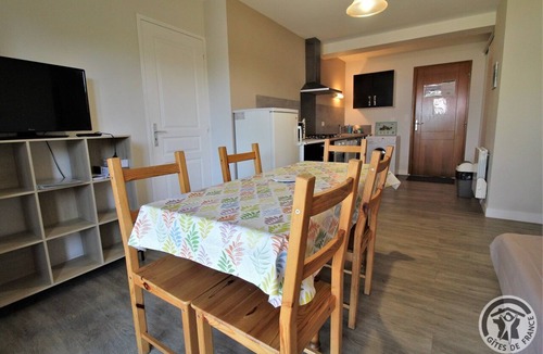 Pomeys House | Grand Gîte de L'enclos