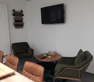 Chaumousey House | Grand gîte des pins