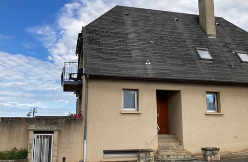 Bozouls House | Grand Gîte Entièrement Rénové au Cœur de Bozouls
