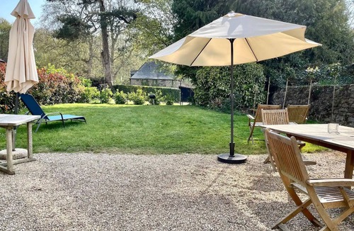 Saint-Coulomb House | Grand Gîte Familial Situé à 1,5 km des Plages