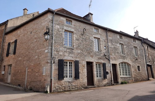 Flavigny-sur-Ozerain House | Grand Gîte de Caractère