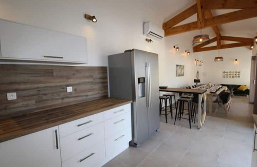 Ruoms House | Grand Gîte Louise