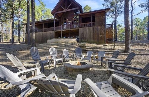 Broken Bow Cabin | Grand Getaway- 3 Stories|6,400sqft|Hot Tub|FirePit